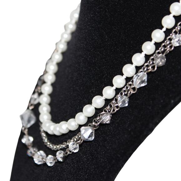 Layered Pearl Crystal and Chain Necklace - Picture 4 of 5